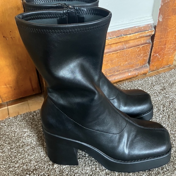 Steve Madden Klayton Black Boots - Picture 2 of 6